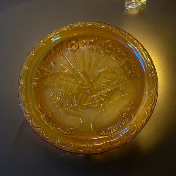 Indiana Carnival Glass Bicentennial Plate 1776-1976 Iridescent Eagle Vintage - Picture 1 of 5